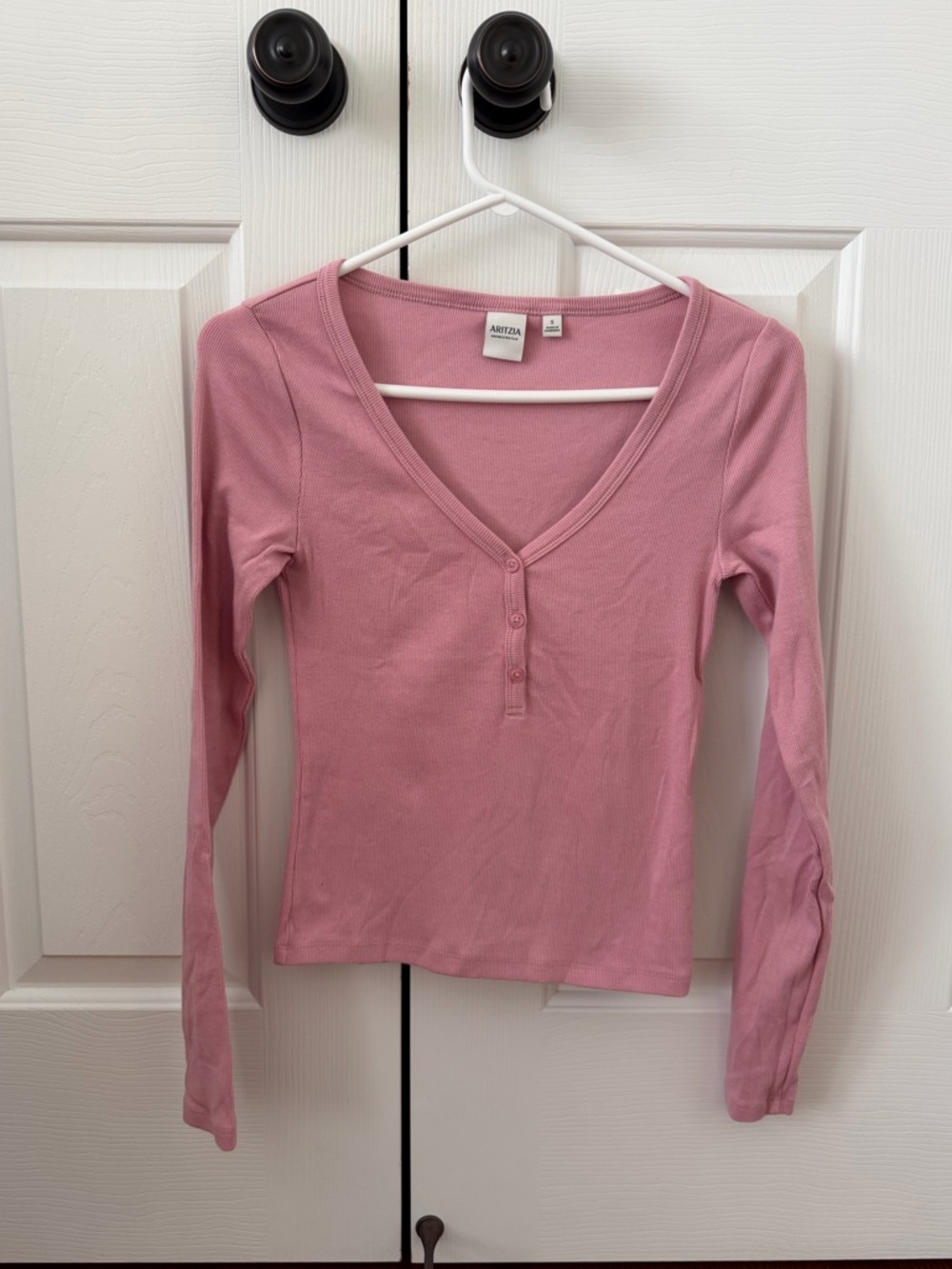 Aritzia Rose Pink Ribbed Long-Sleeve Henley Top